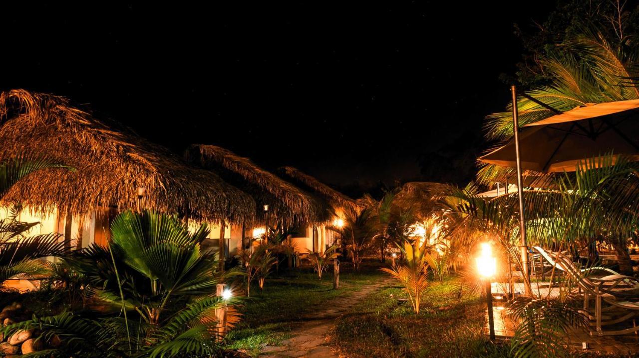 Coconut Tarapoto Eco Bungalows &Lagoonpool Hotel Exterior photo